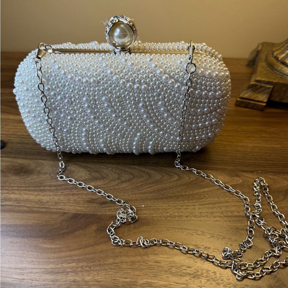 BNIP Classic Pearl Embellished Bridal Purse